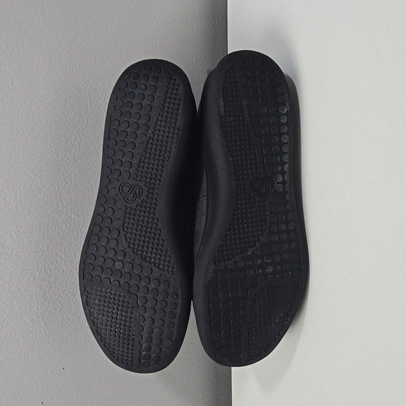 Clarks Cloudstepper Gray Shoes - Picture 6 of 8